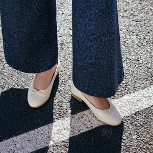 Alohas Oriana Cream Leather Ballet Flats - US Size 8